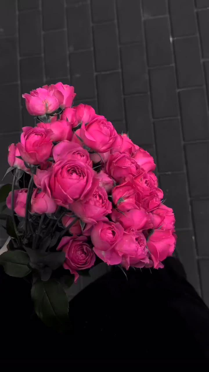 Ever Green Vector workshop space where corporate flower arrangements are designed and prepared for business delivery